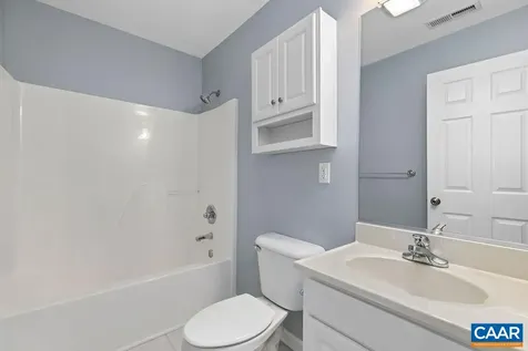 25 Erem Way Fishersville VA 22939