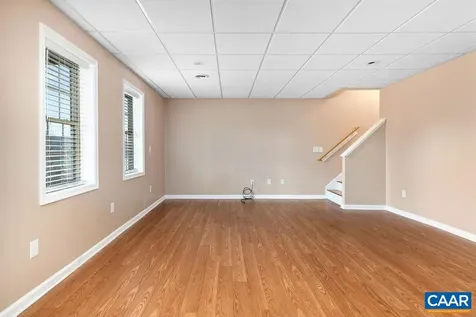 25 Erem Way Fishersville VA 22939
