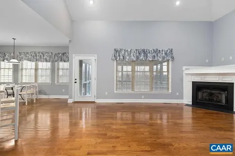 25 Erem Way Fishersville VA 22939