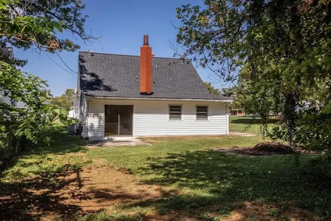 520 Loudoun Avenue Waynesboro VA 22980