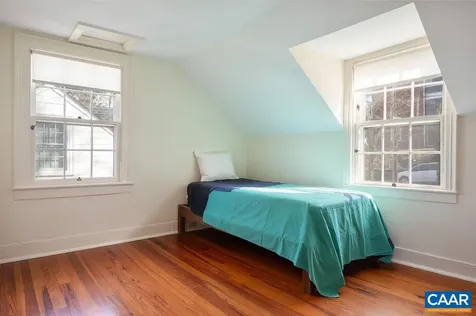 907 Cottage Lane Charlottesville VA 22903