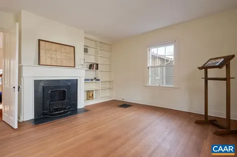907 Cottage Lane Charlottesville VA 22903
