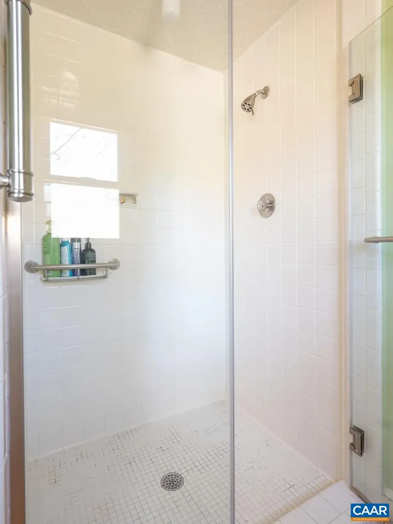 42 Canterbury Road Charlottesville VA 22903