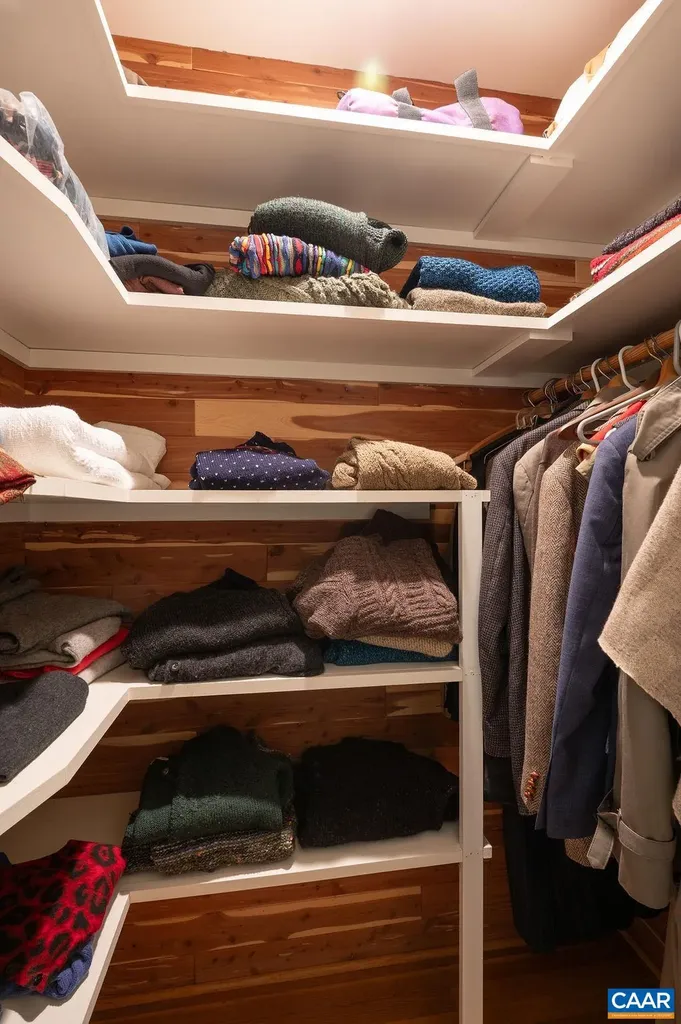 42 Canterbury Road Charlottesville VA 22903