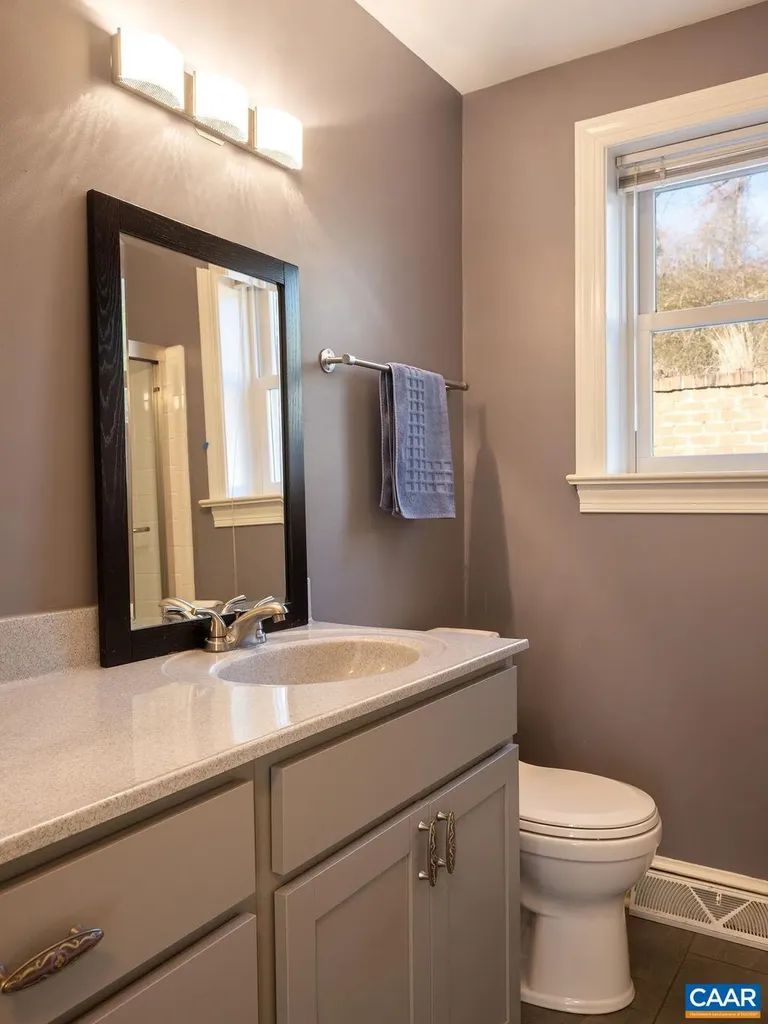 42 Canterbury Road Charlottesville VA 22903