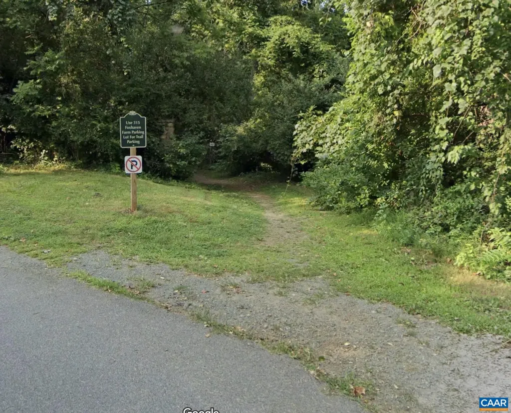 42 Canterbury Road Charlottesville VA 22903