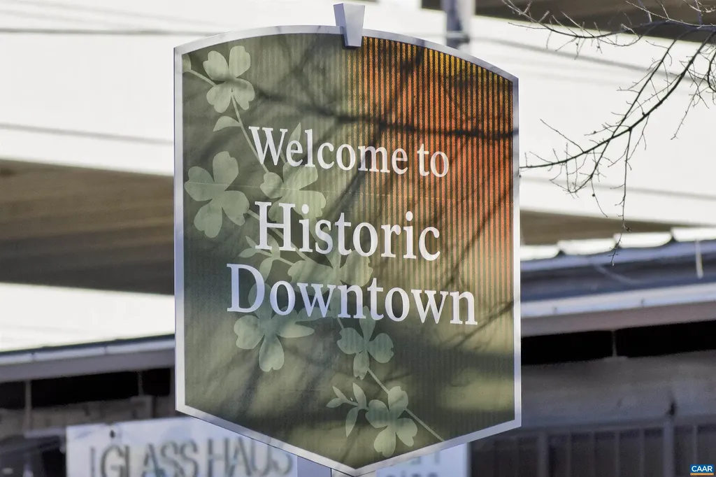 118 Paynes Mill Road Charlottesville VA 22902