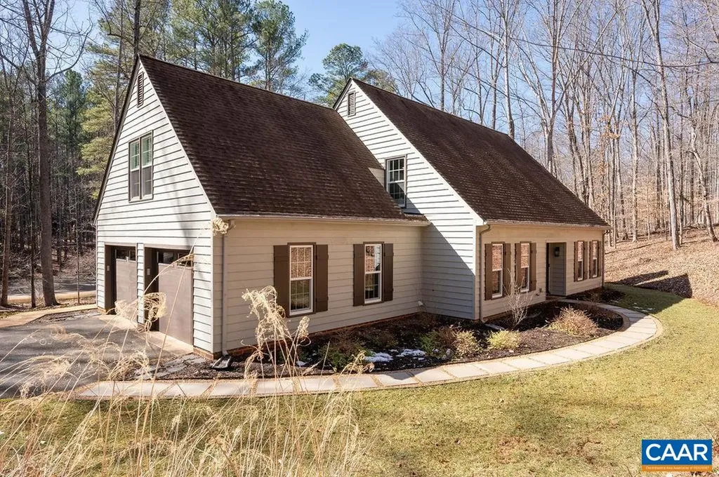 1205 Hunters Ridge Road Earlysville VA 22936