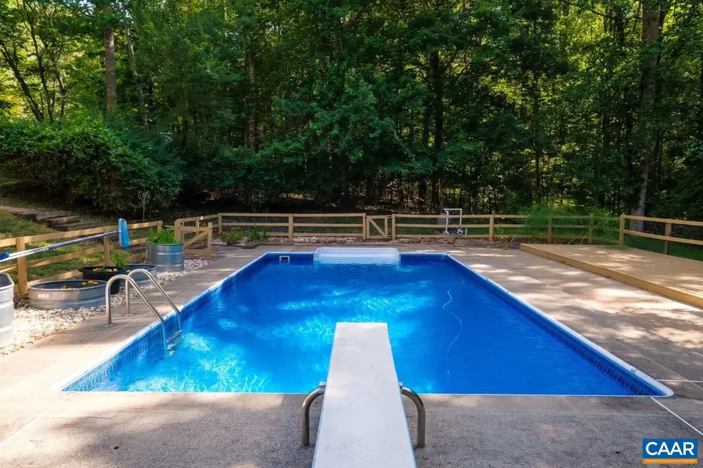 187 Pine Needles Lane Afton VA 22920