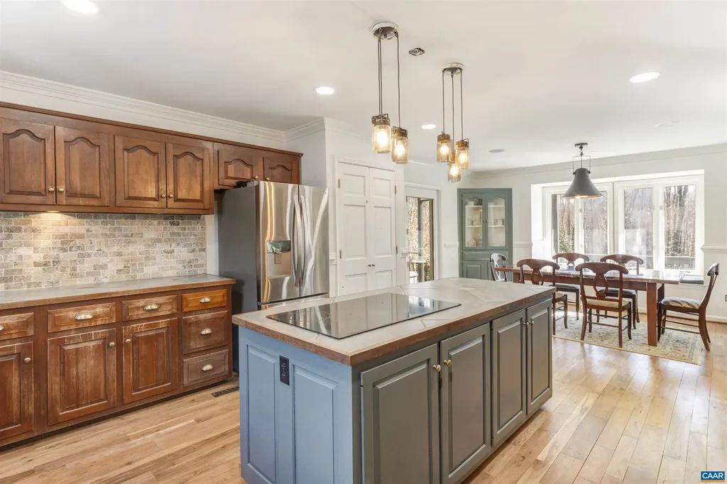 270 Spring Lane Charlottesville VA 22903