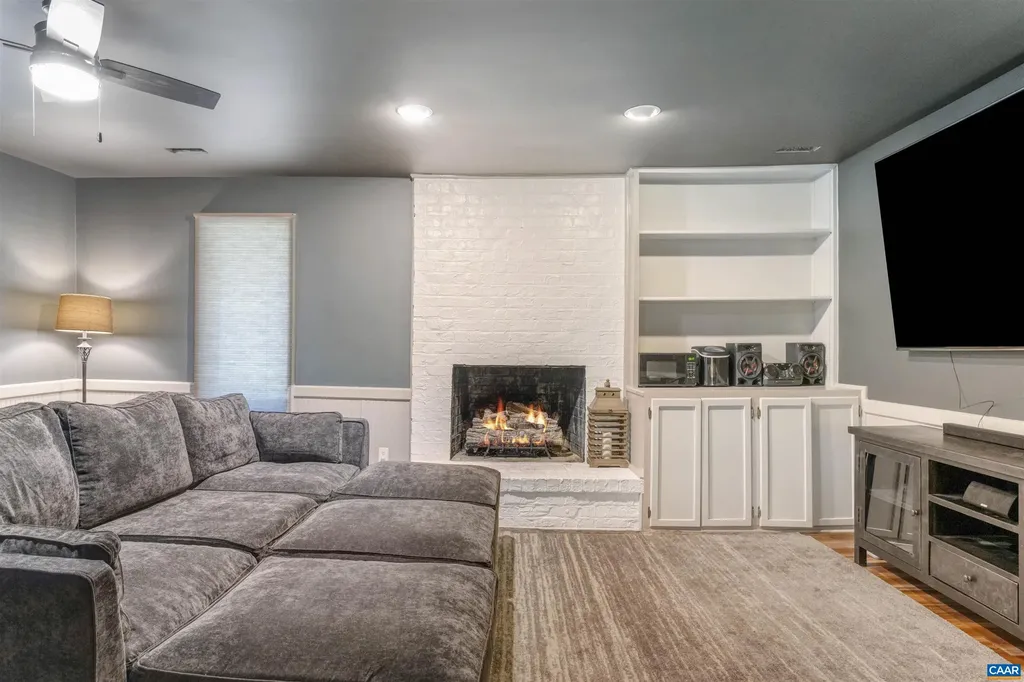 270 Spring Lane Charlottesville VA 22903