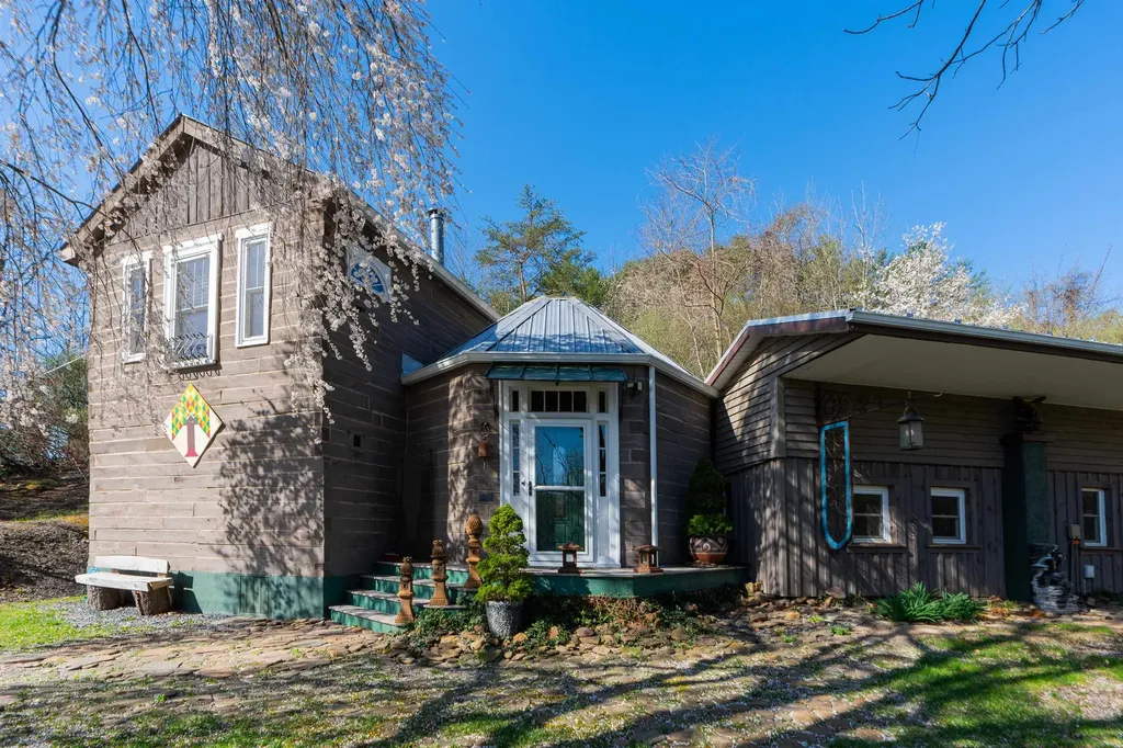 2665 Deerfield Valley Road Deerfield VA 24432