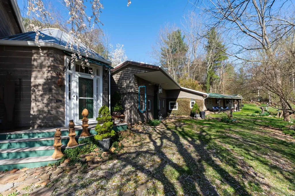 2665 Deerfield Valley Road Deerfield VA 24432