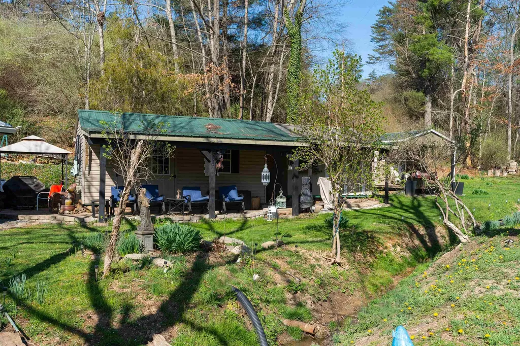 2665 Deerfield Valley Road Deerfield VA 24432