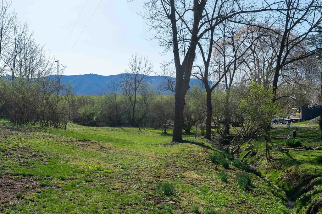 2665 Deerfield Valley Road Deerfield VA 24432