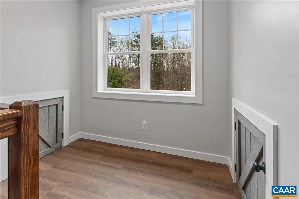 7837 West River Road Scottsville VA 24590