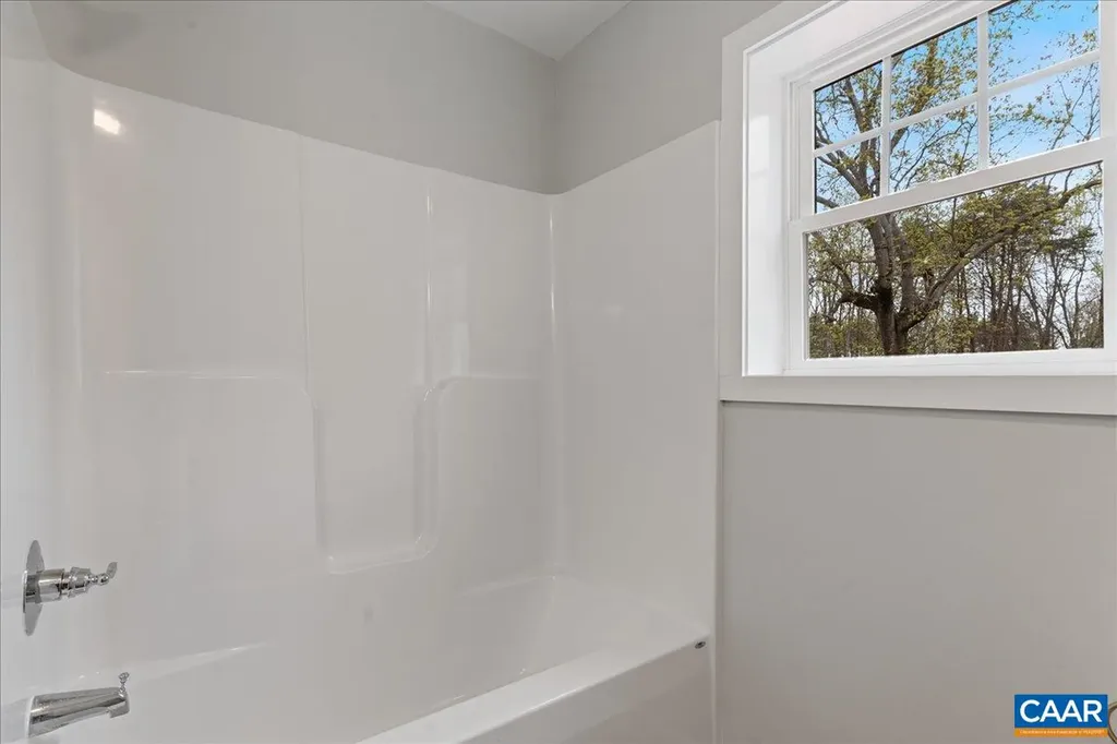 7837 West River Road Scottsville VA 24590