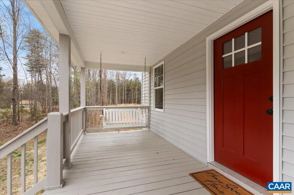 7837 West River Road Scottsville VA 24590