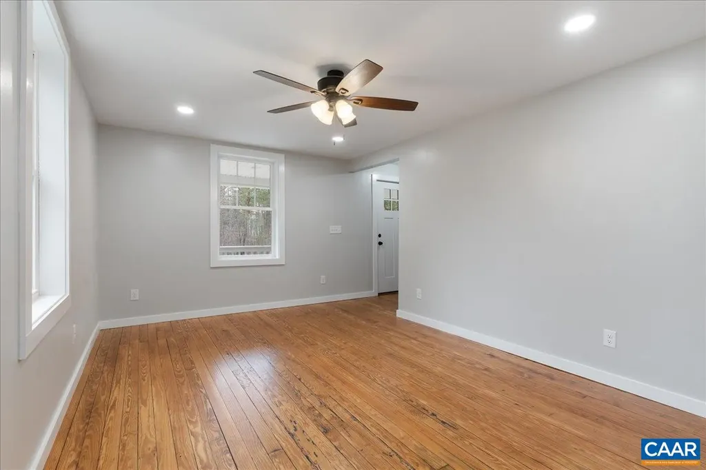 7837 West River Road Scottsville VA 24590