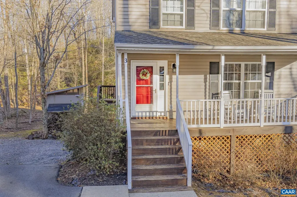 3 Iroquois Way Palmyra VA 22963