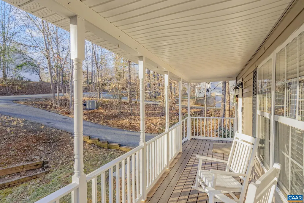 3 Iroquois Way Palmyra VA 22963