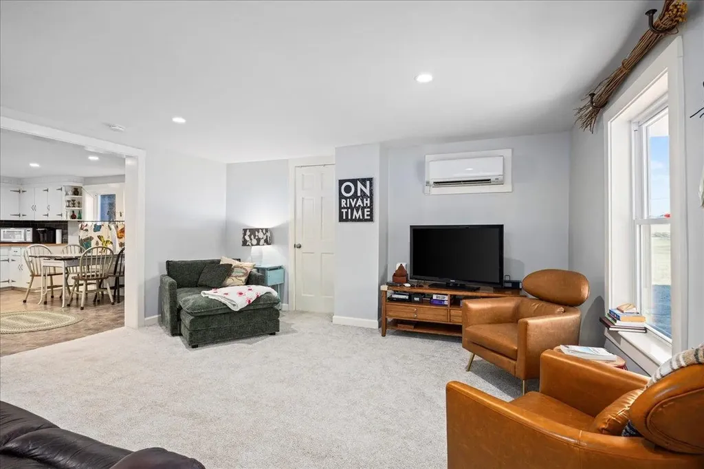 6772 South East Side Highway Elkton VA 22827