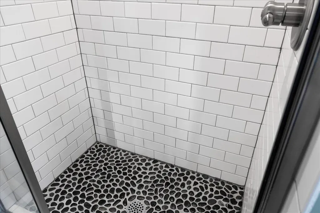 6772 South East Side Highway Elkton VA 22827