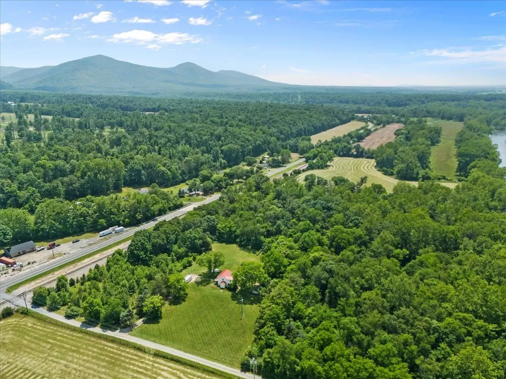 6772 South East Side Highway Elkton VA 22827