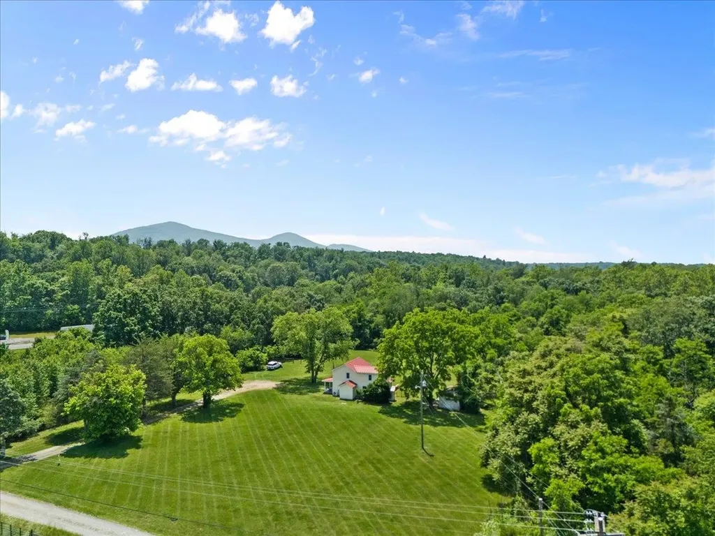 6772 South East Side Highway Elkton VA 22827