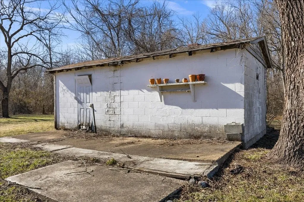 6772 South East Side Highway Elkton VA 22827