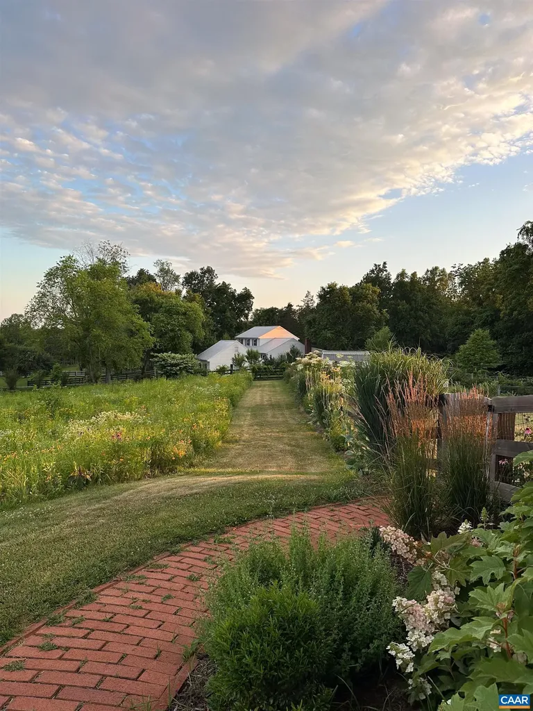 2706 Dunromin Road Charlottesville VA 22901