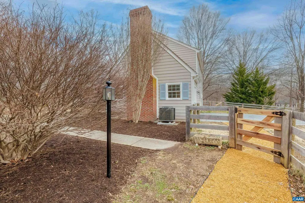 2640 Warwick Place Earlysville VA 22936