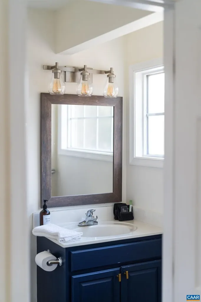 57 Pounding Branch Road Afton VA 22920