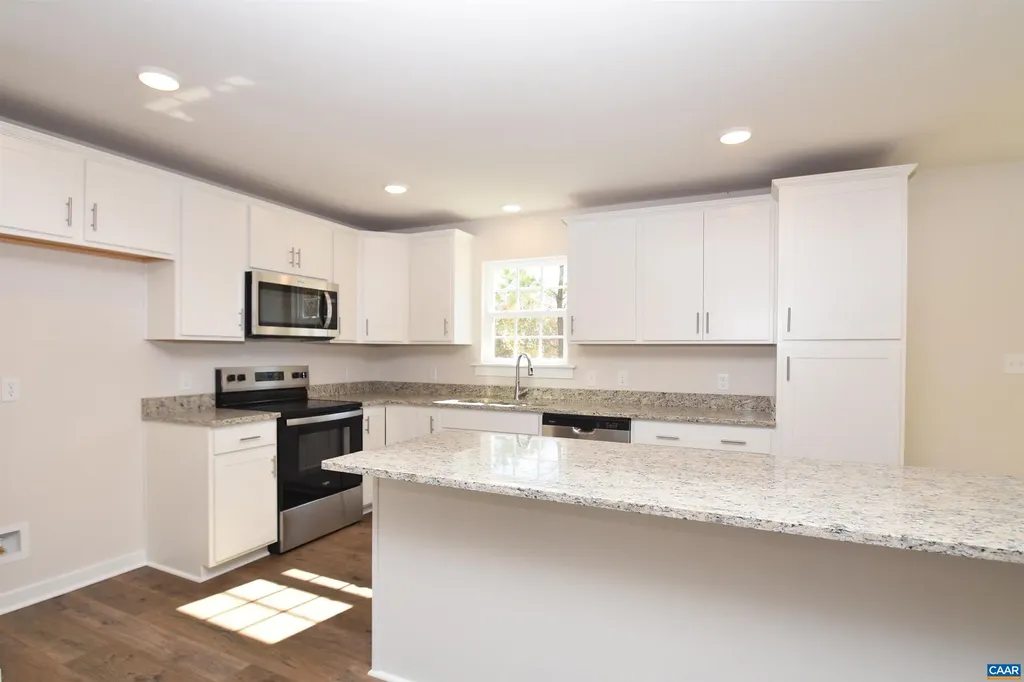 2600 Doctors Road Louisa VA 23093