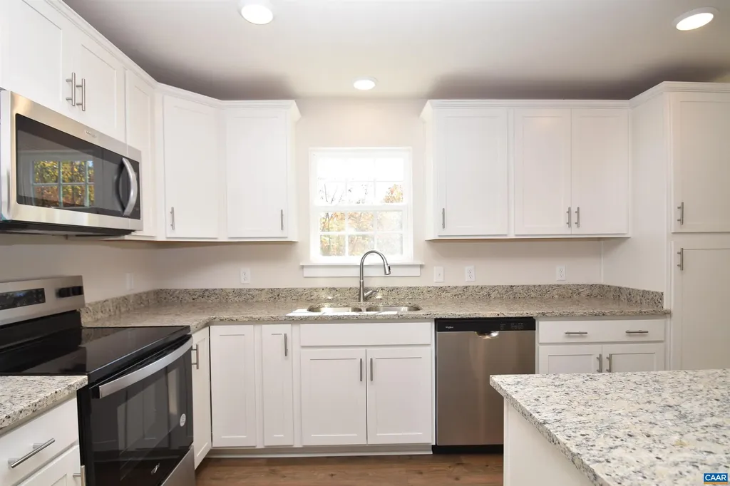 2600 Doctors Road Louisa VA 23093