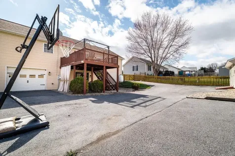 110 Lofton Drive Weyers Cave VA 24486