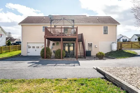 110 Lofton Drive Weyers Cave VA 24486