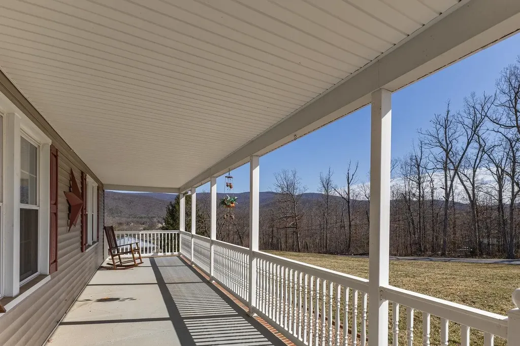 18785 Red Brush Road Elkton VA 22827