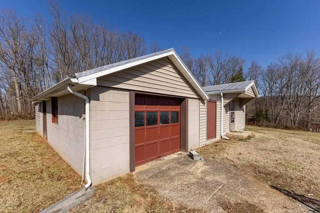 18785 Red Brush Road Elkton VA 22827