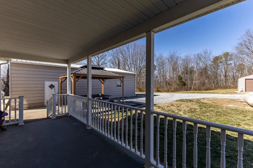 18785 Red Brush Road Elkton VA 22827