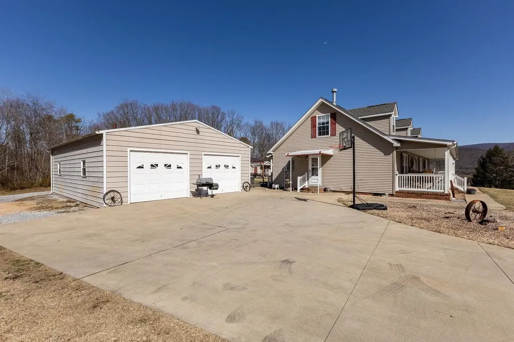 18785 Red Brush Road Elkton VA 22827