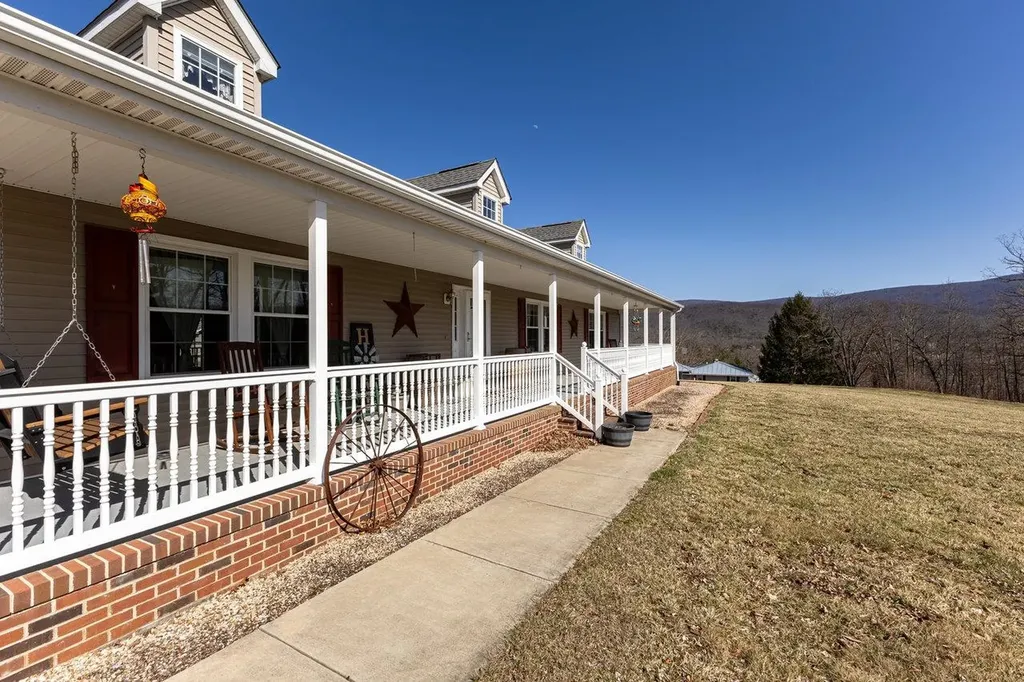 18785 Red Brush Road Elkton VA 22827
