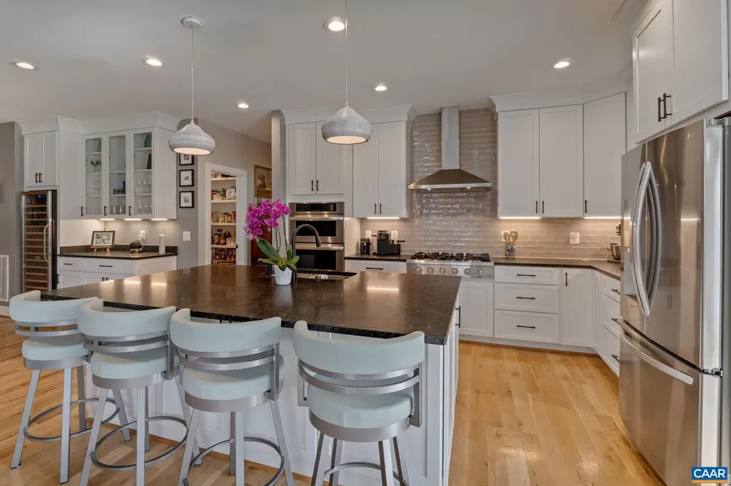 419 Lochlyn Hill Drive Charlottesville VA 22901