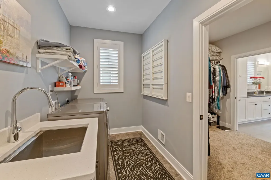 419 Lochlyn Hill Drive Charlottesville VA 22901