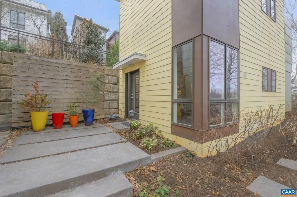 111 Riverbluff Circle Charlottesville VA 22902