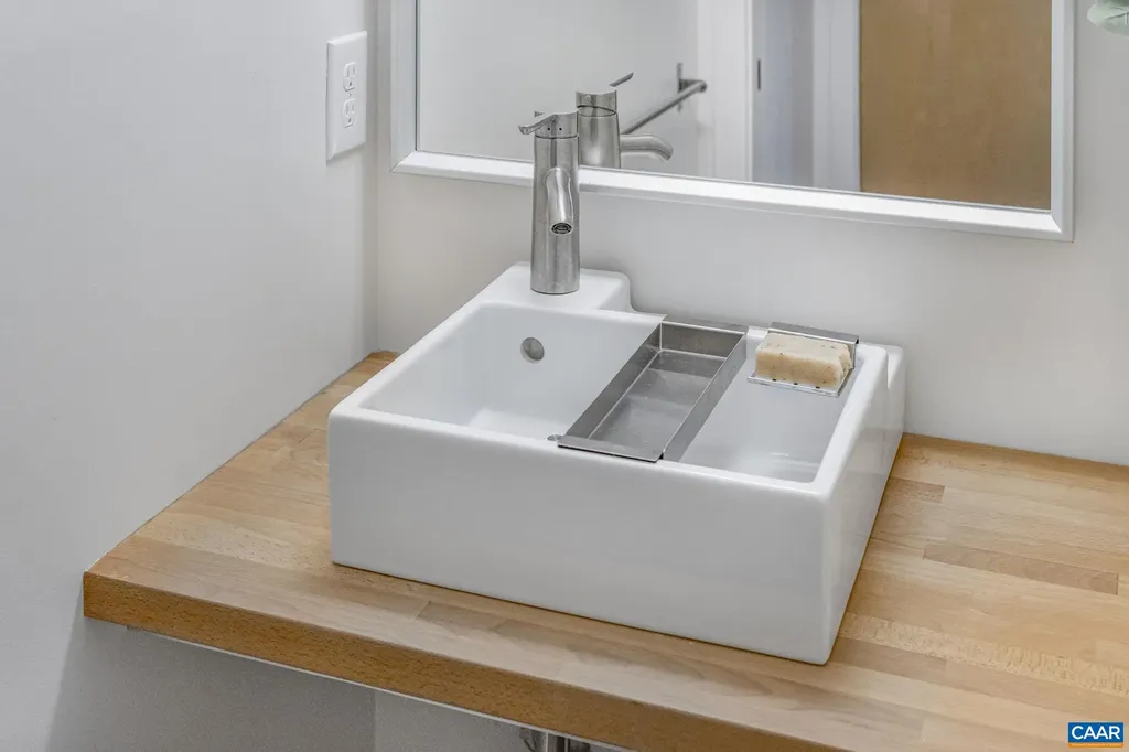 111 Riverbluff Circle Charlottesville VA 22902