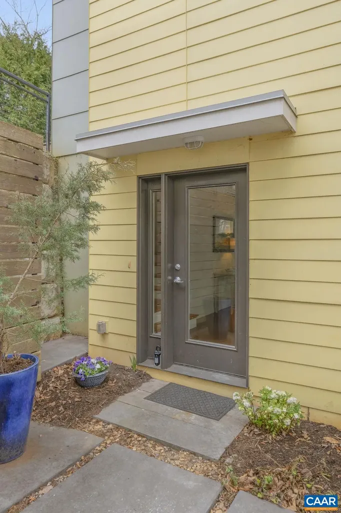 111 Riverbluff Circle Charlottesville VA 22902