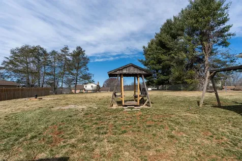 2208 Davis Road Waynesboro VA 22980
