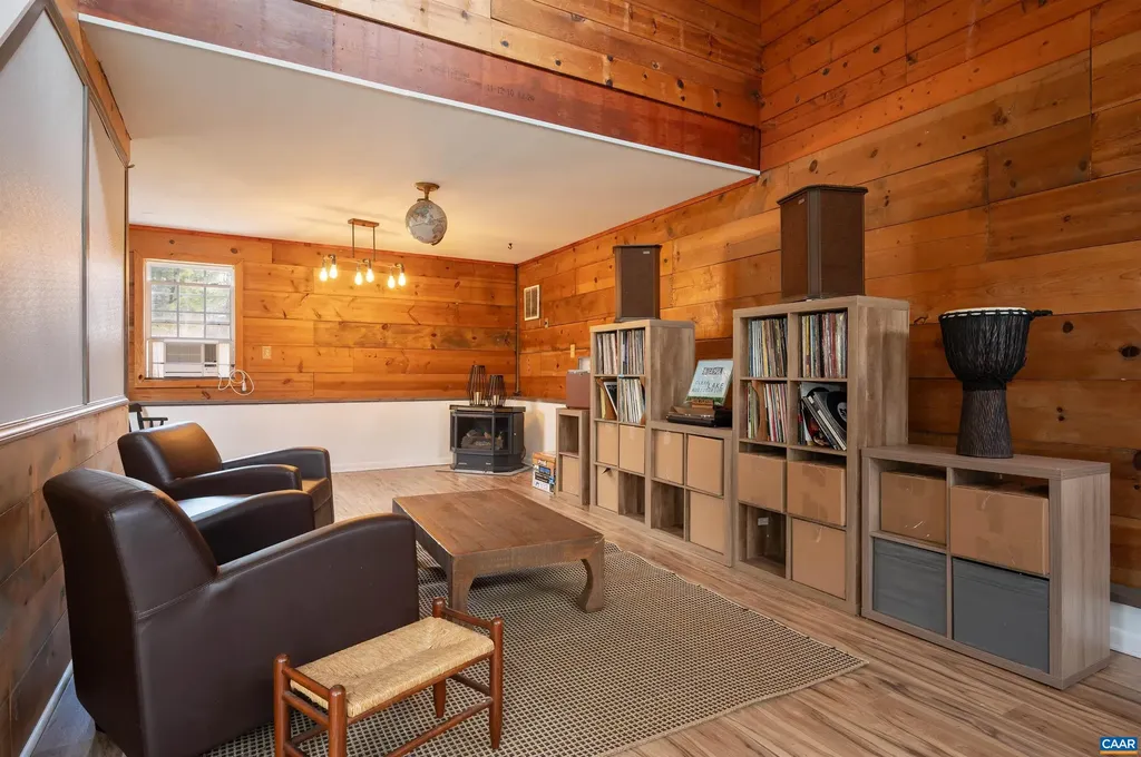 2180 Meadowfield Way Charlottesville VA 22911