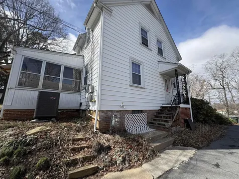 844 Lyndhurst Road Waynesboro VA 22980
